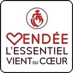 Notre travail permanent a été récompensé par la Chambre de Commerce et de l'Industrie de Vendée qui nous a attribué le Label Territorial Vendée l'Essentiel vient du coeur... une belle récompense